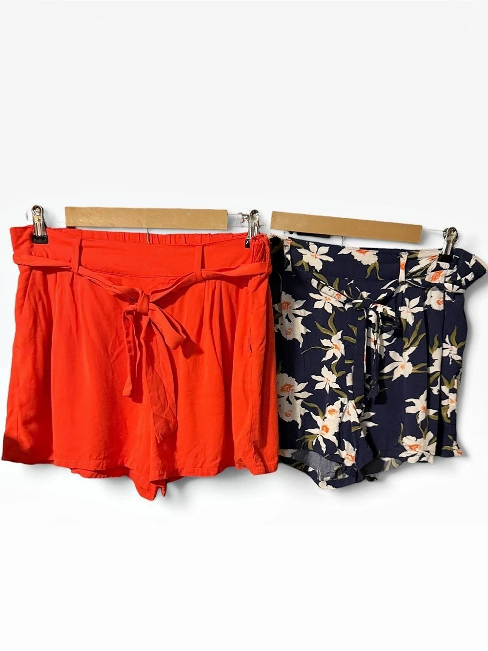 Old Navy Paperbag Waist Pull On Shorts (TWO) Orange Navy Size Medium